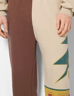 BERSHKA Pantalon jogger imprimé racing Marron Fashion