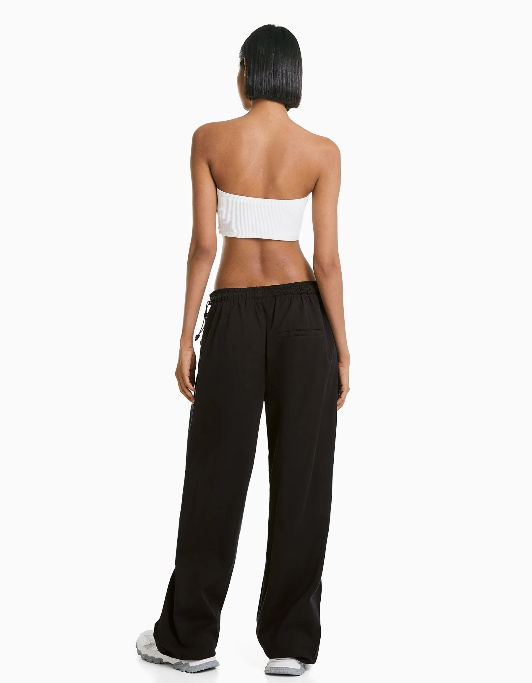 BERSHKA Pantalon jogger parachute loose fit Kaki Outlet