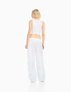 BERSHKA Pantalon parachute nylon Blanc Cheap