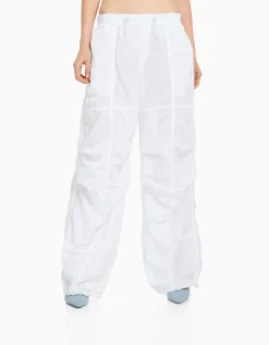 BERSHKA Pantalon parachute nylon Kaki Cheap