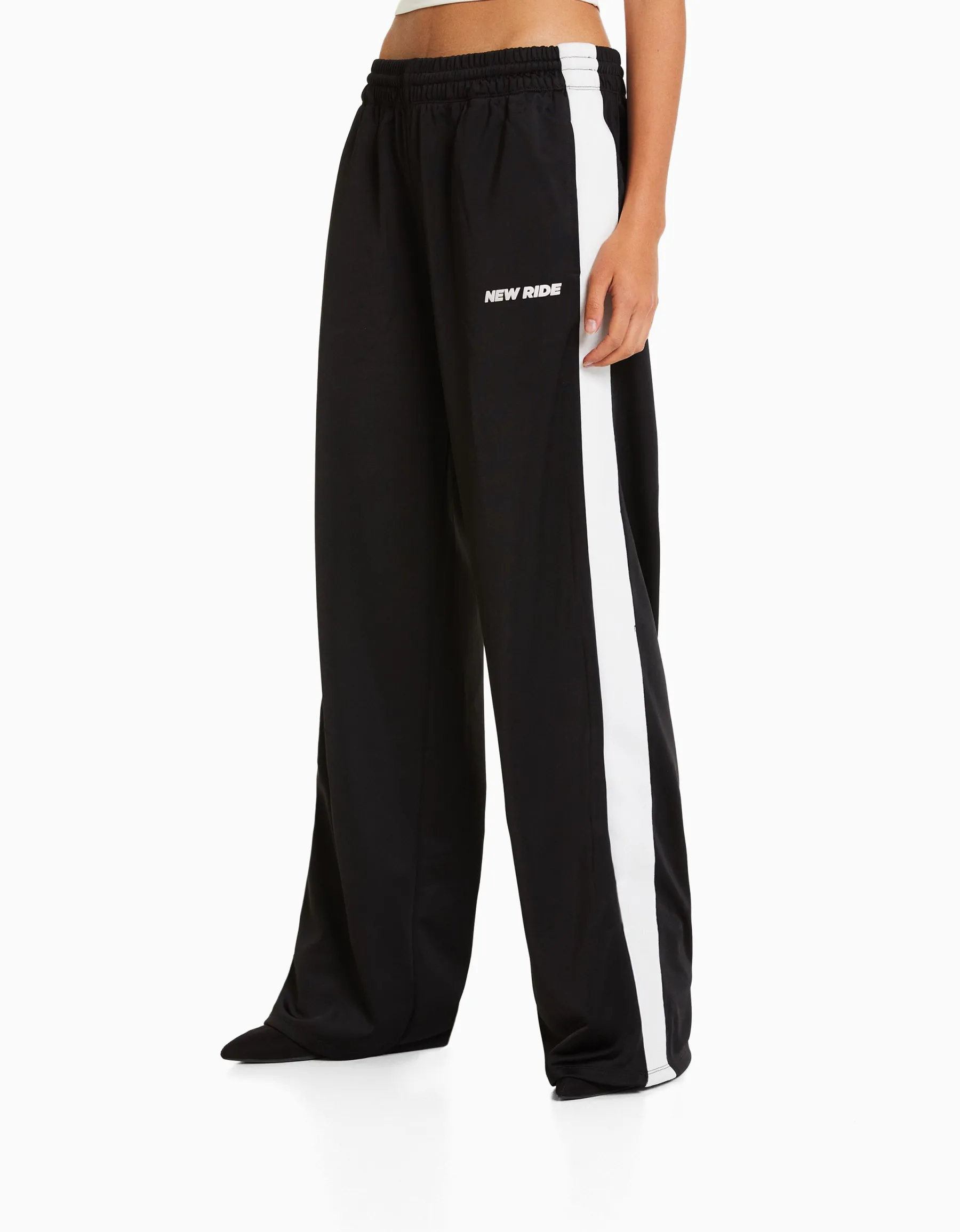 BERSHKA Pantalon straight bande latérale Noir Cheap
