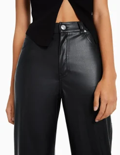 BERSHKA Pantalon straight slim similicuir Noir Shop