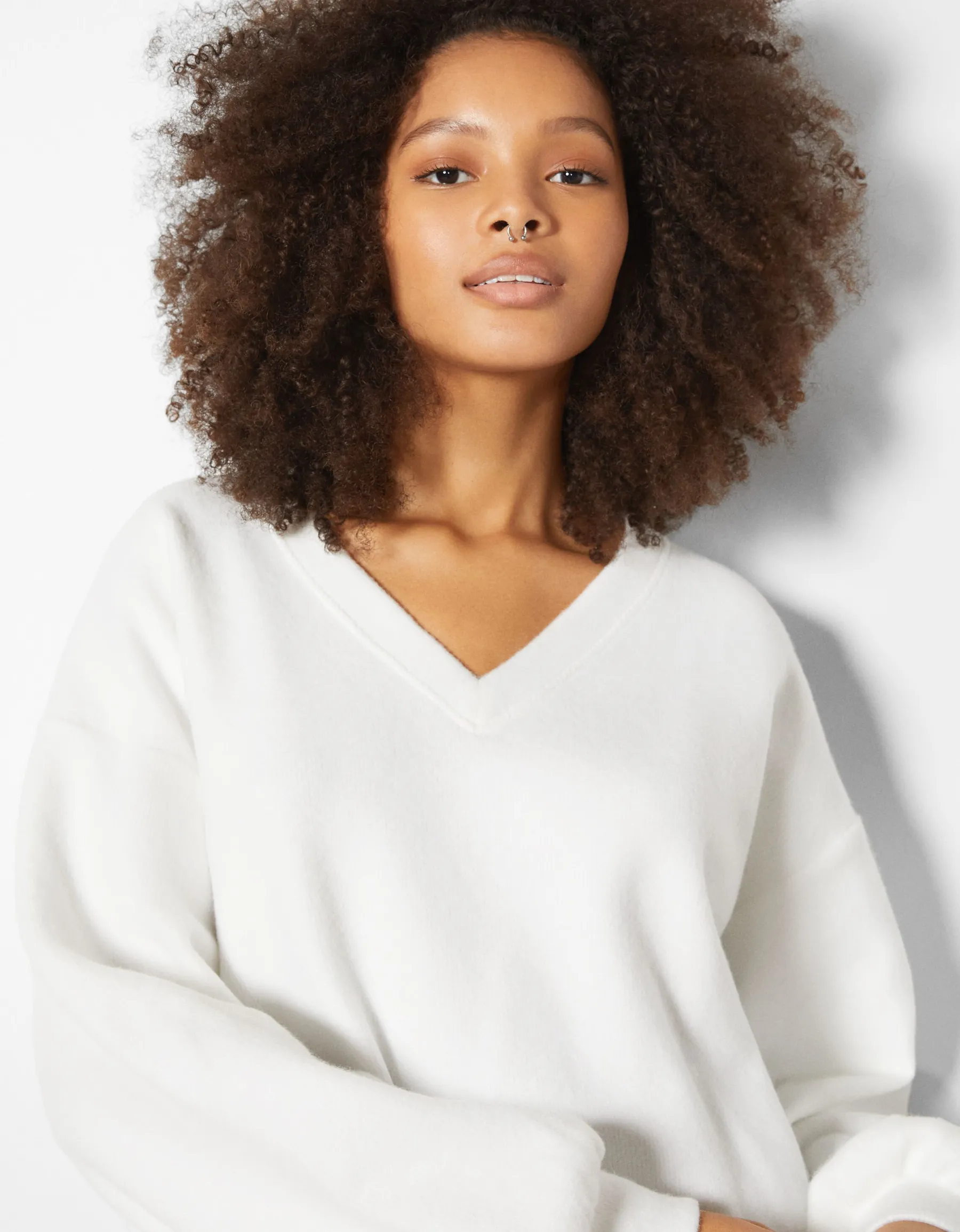 BERSHKA Pull à col en V Bleu Cheap