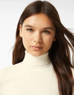 BERSHKA Pull bord-côte col roulé Noir Hot
