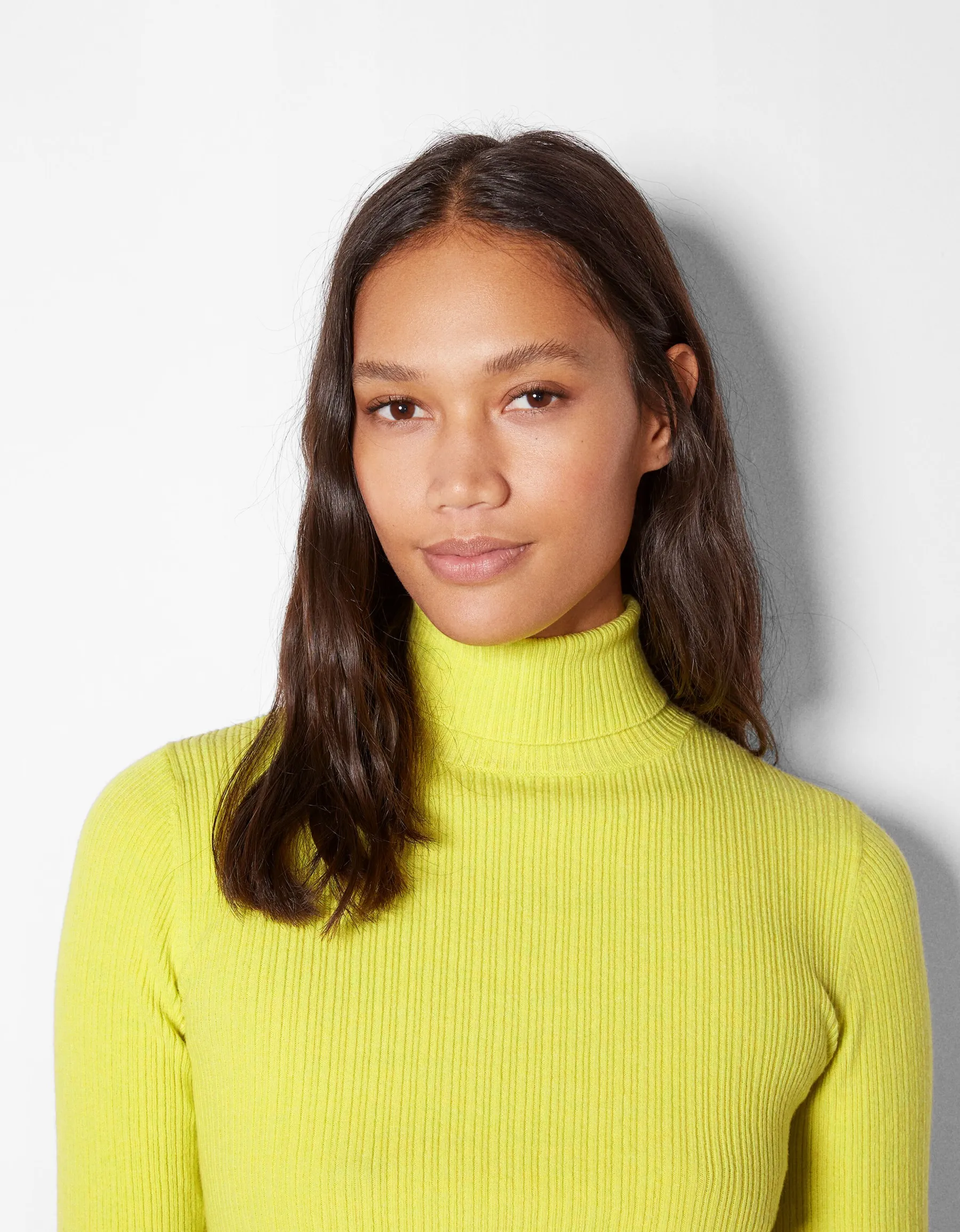 BERSHKA Pull bord-côte col roulé Noir Best