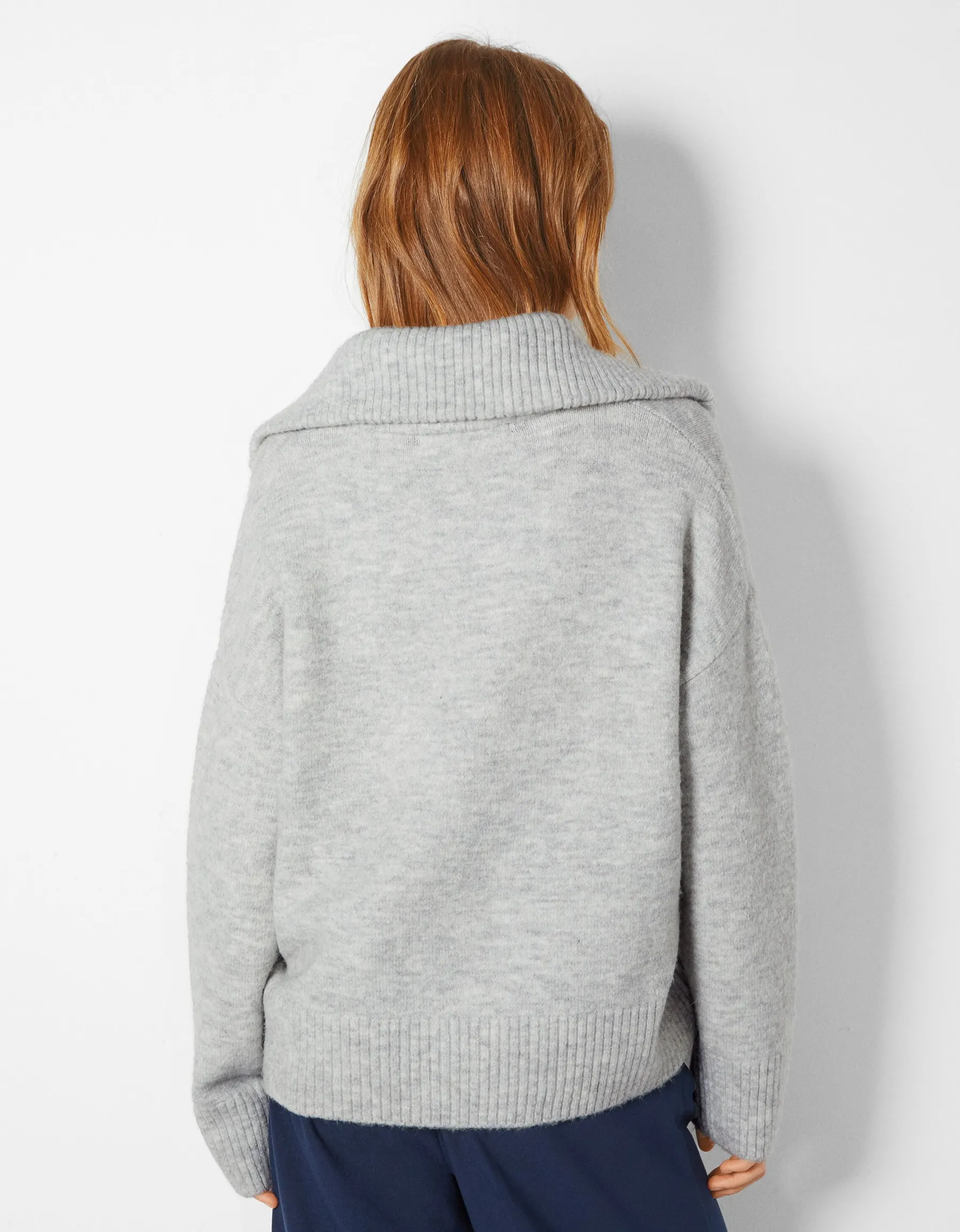 BERSHKA Pull col montant fermeture éclair Gris Cheap
