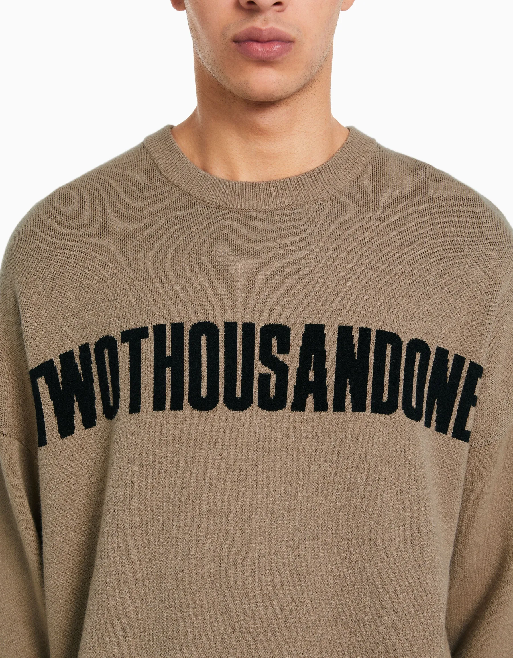 BERSHKA Pull texte Marron Best Sale