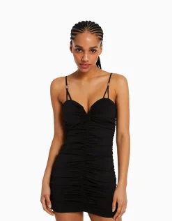 BERSHKA Robe froncée détail décolleté Noir Hot