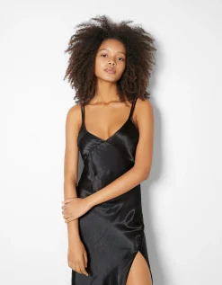 BERSHKA Robe midi satinée bretelle fine double Noir Cheap