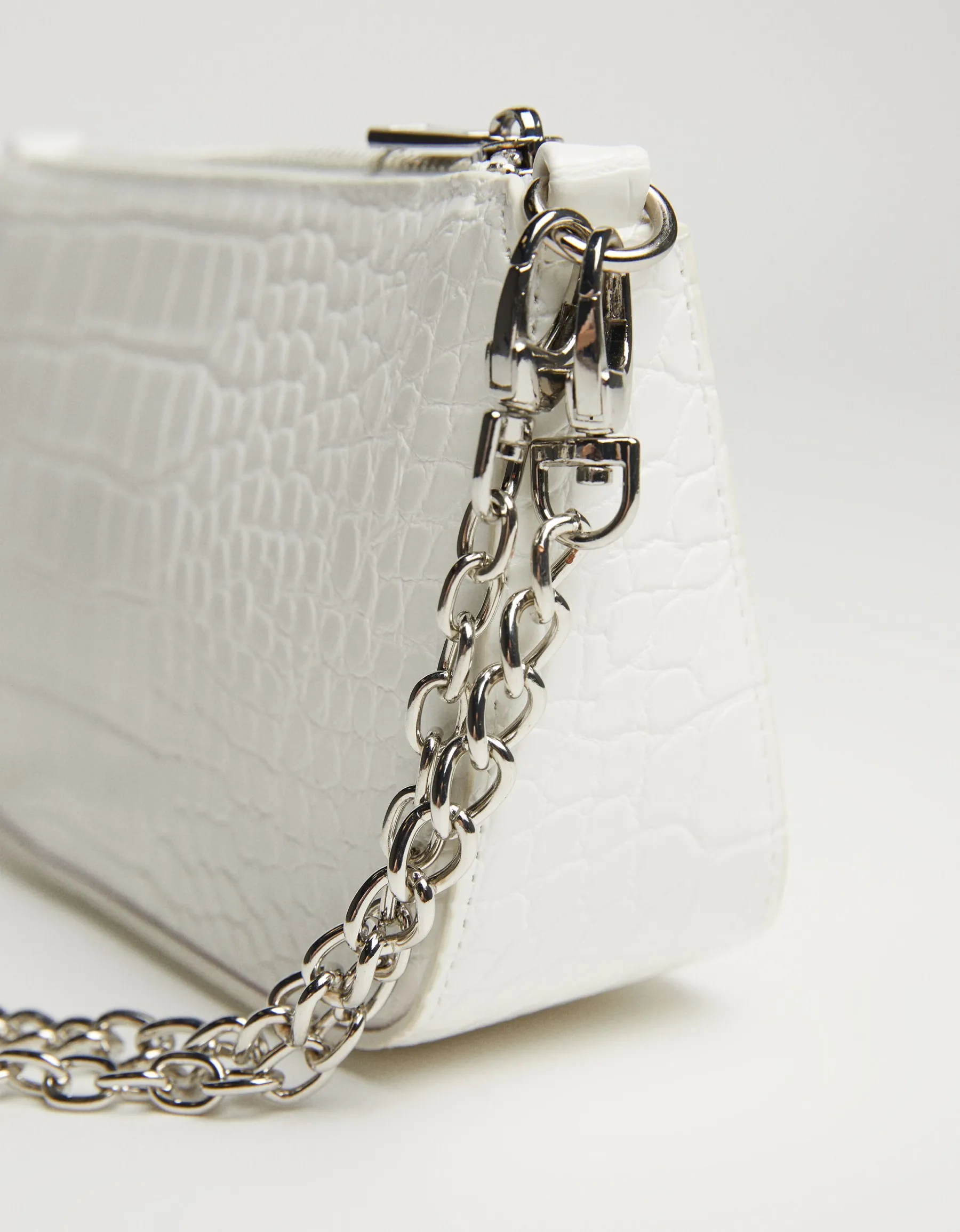 BERSHKA Sac chaîne imitation croco Blanc Shop