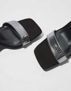 BERSHKA Sandales talon métallisées boucle de cheville Noir Fashion
