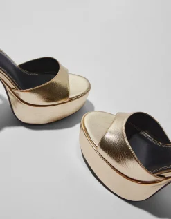 BERSHKA Sandales talon platefme métallisées Or Fashion