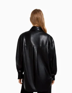 BERSHKA Surchemise en similicuir Noir Cheap