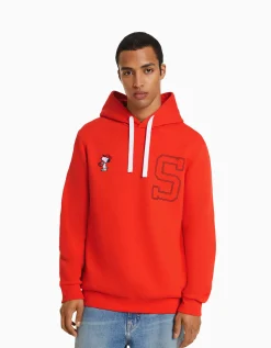 BERSHKA Sweat capuche brodé Snoopy Rouge Shop