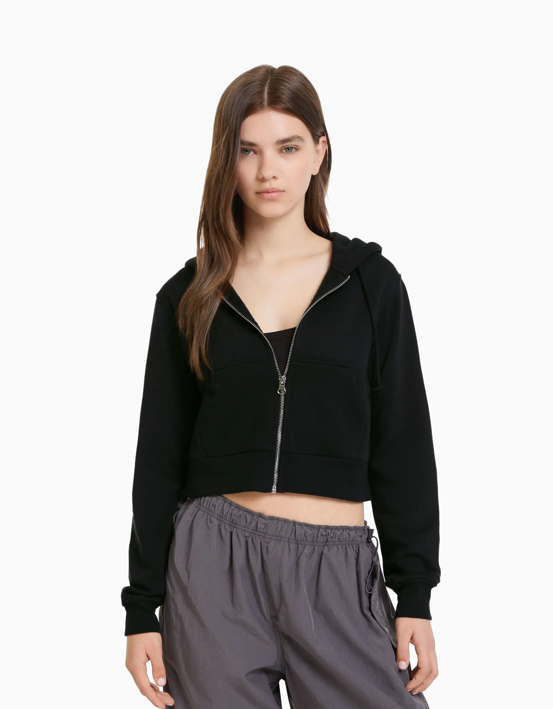 BERSHKA Sweat capuche cropped fermeture Éclair Gris Store