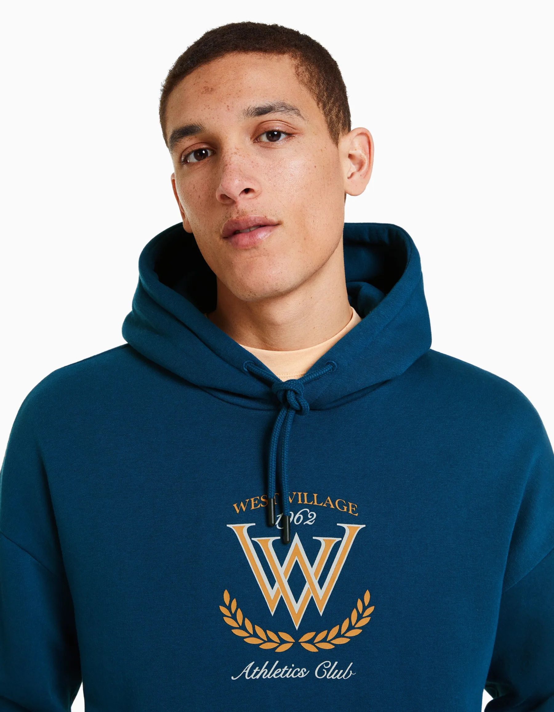BERSHKA Sweat capuche varsity Bleu foncé Store