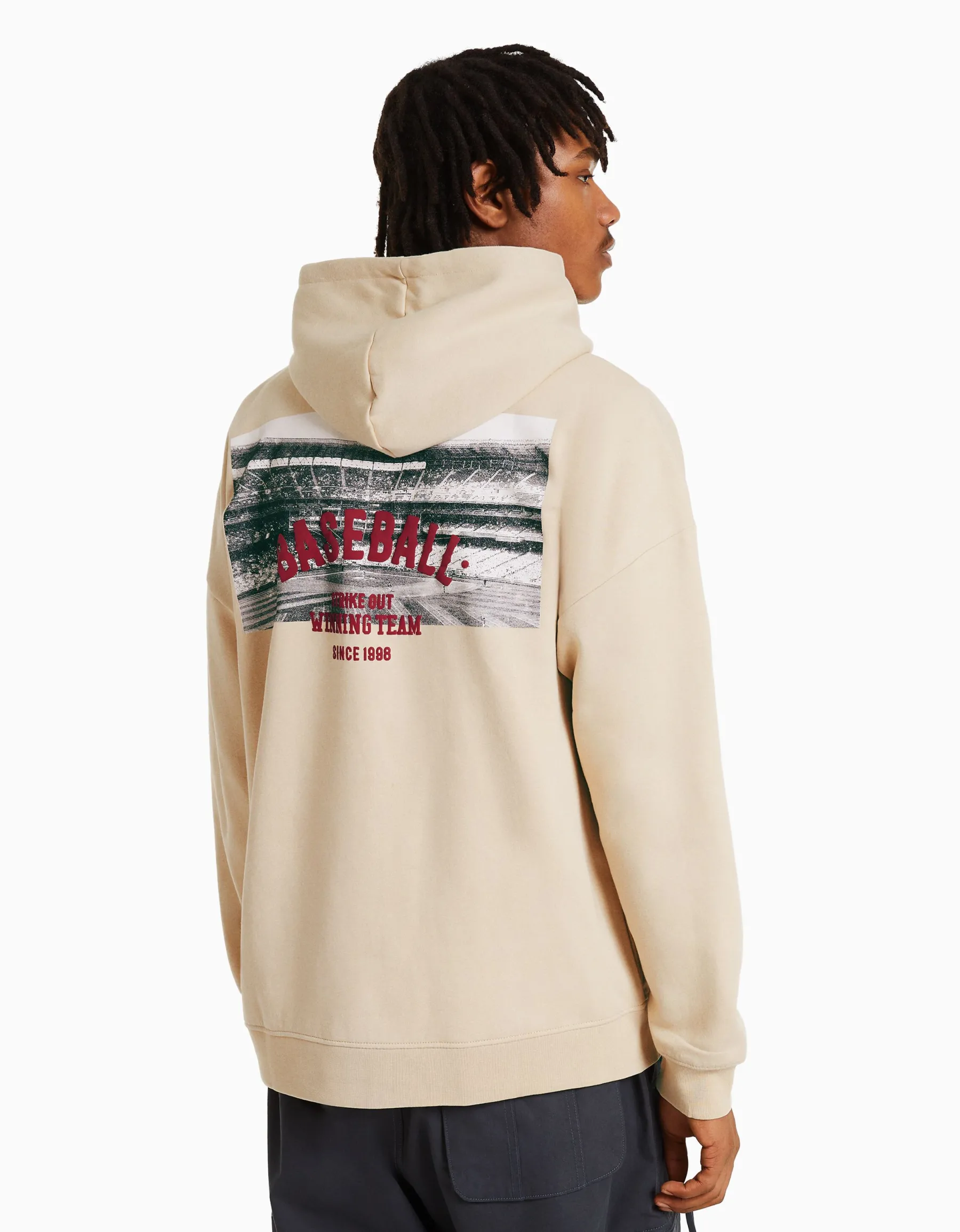 BERSHKA Sweat capuche varsity Camel New