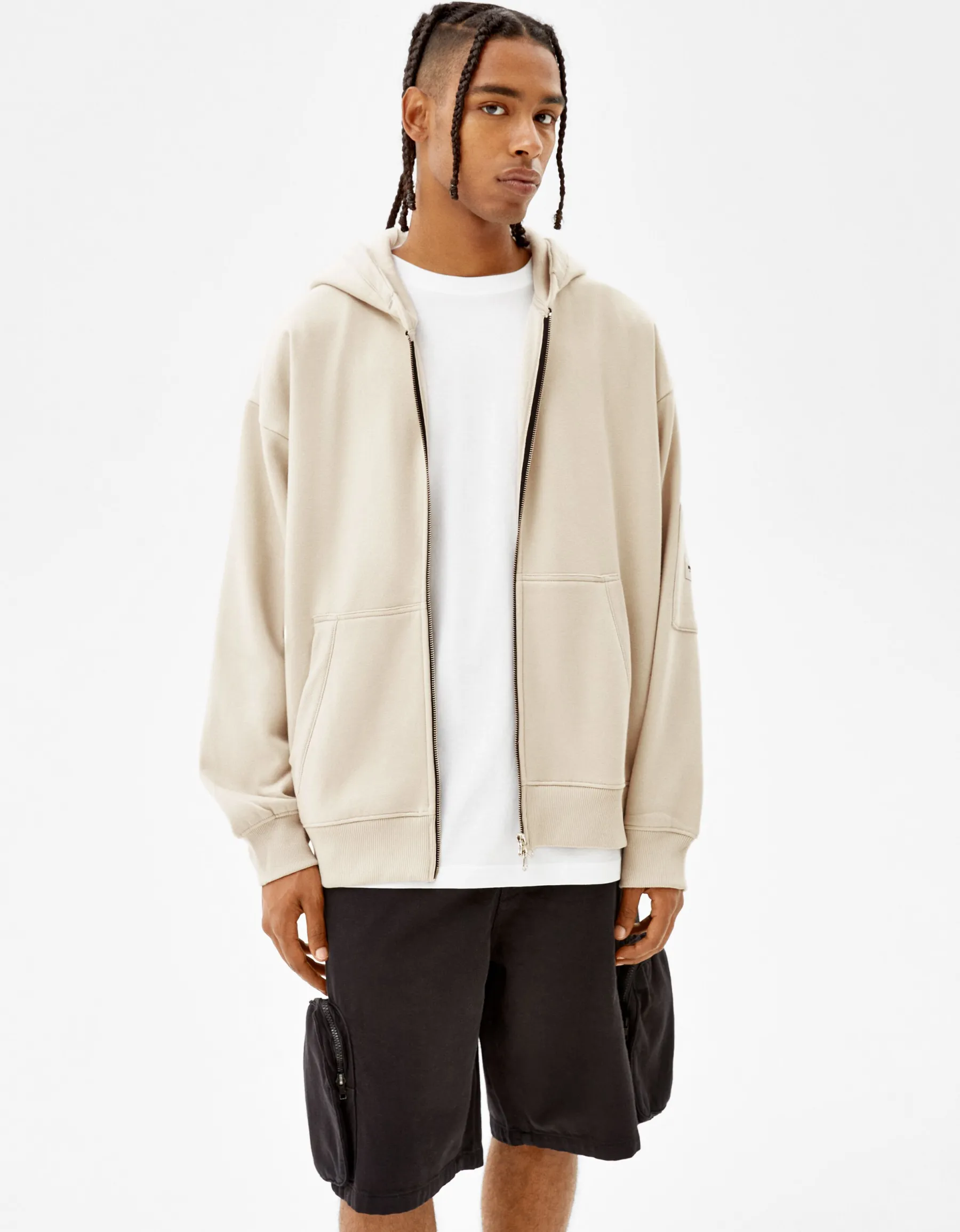 BERSHKA Sweat capuche zippé Noir Store