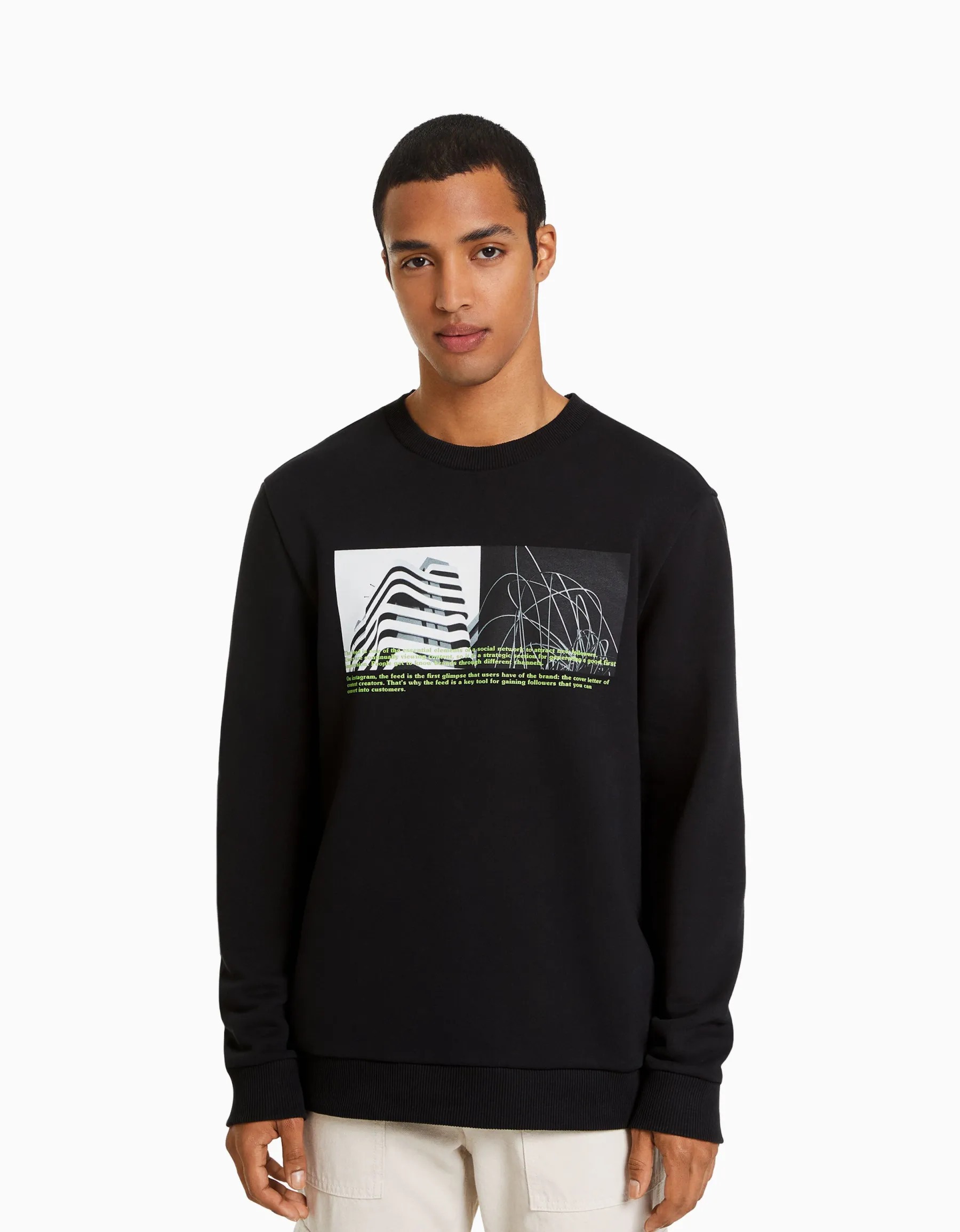 BERSHKA Sweat easy fit imprimé photo Blanc Outlet