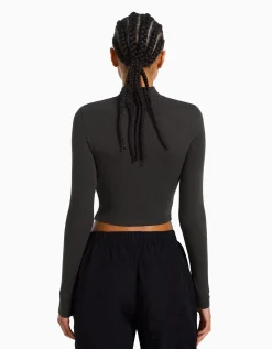 BERSHKA Top col montant manches longues Blanc cassé Cheap