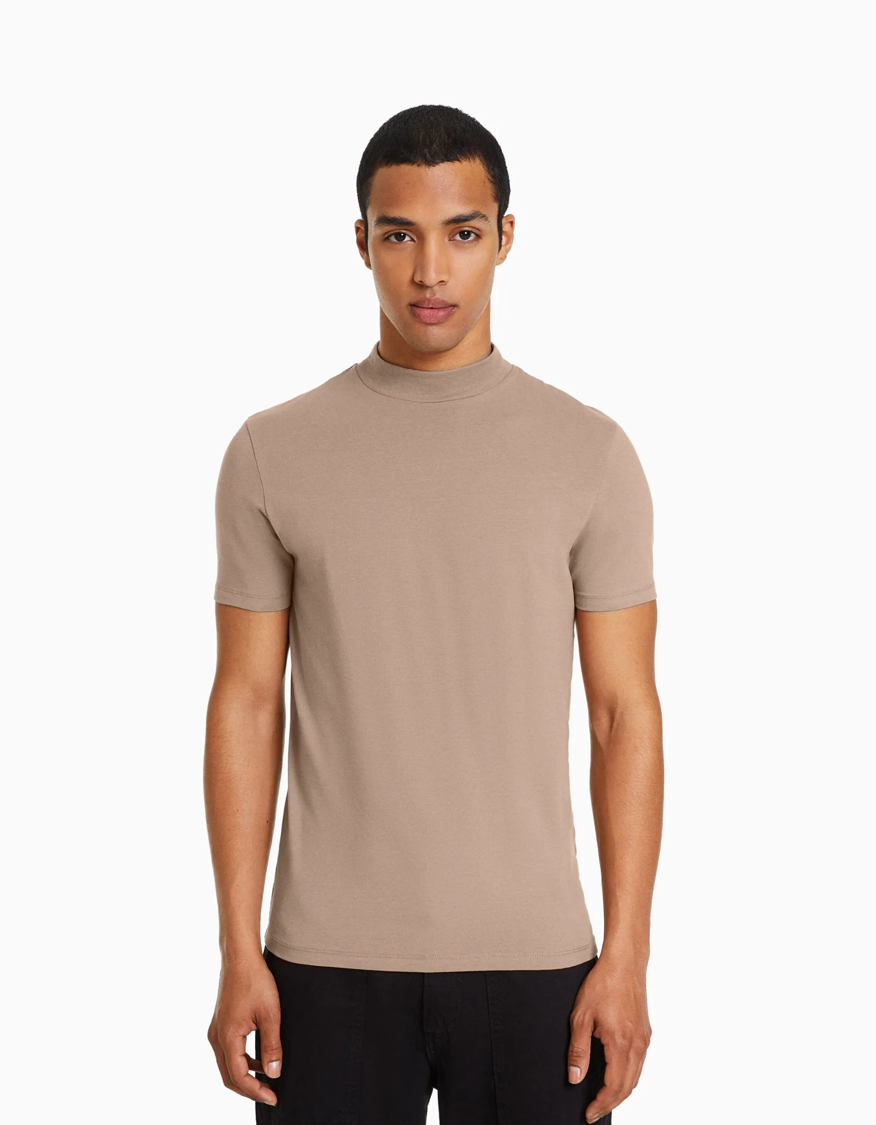 BERSHKA T-shirt à manches courtes et col montant Marron Cheap