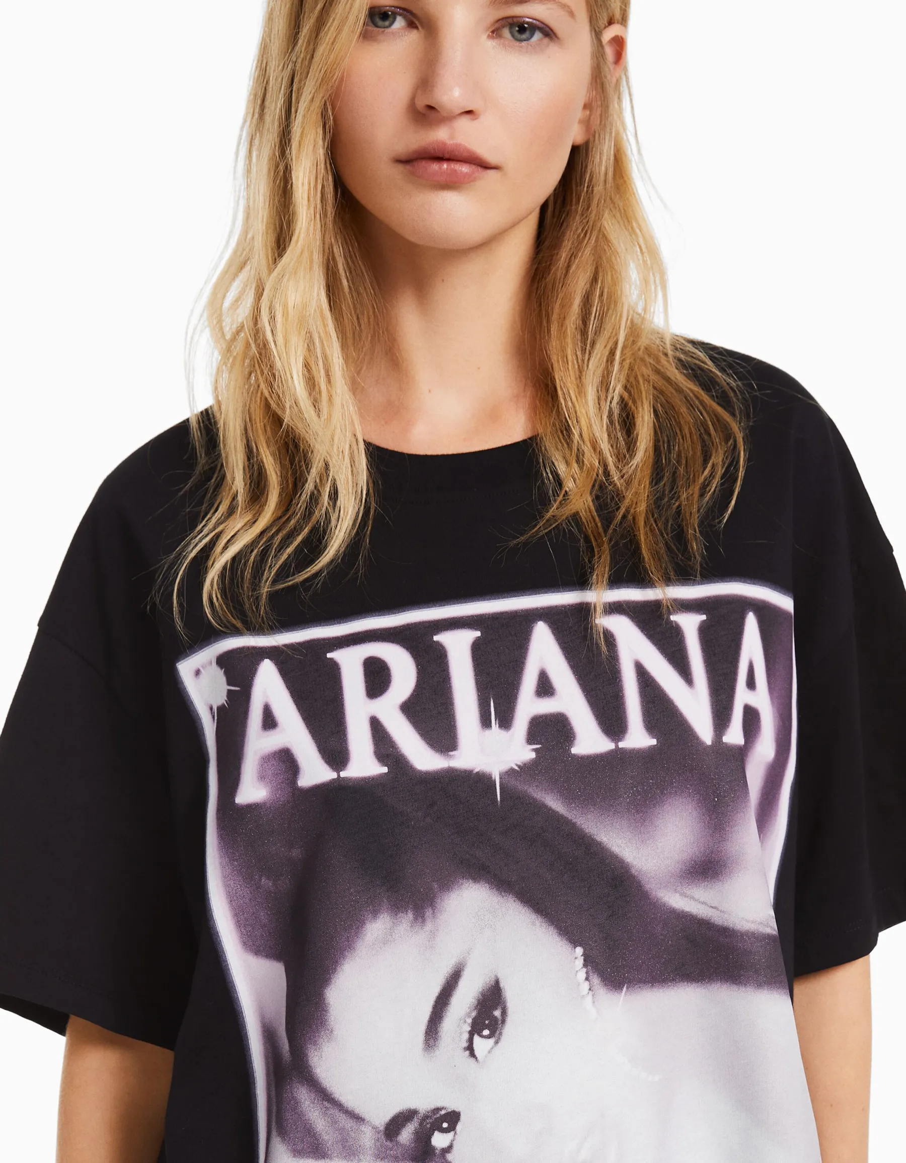 BERSHKA T-shirt manches courtes imprimé Ariana Grande Noir Sale