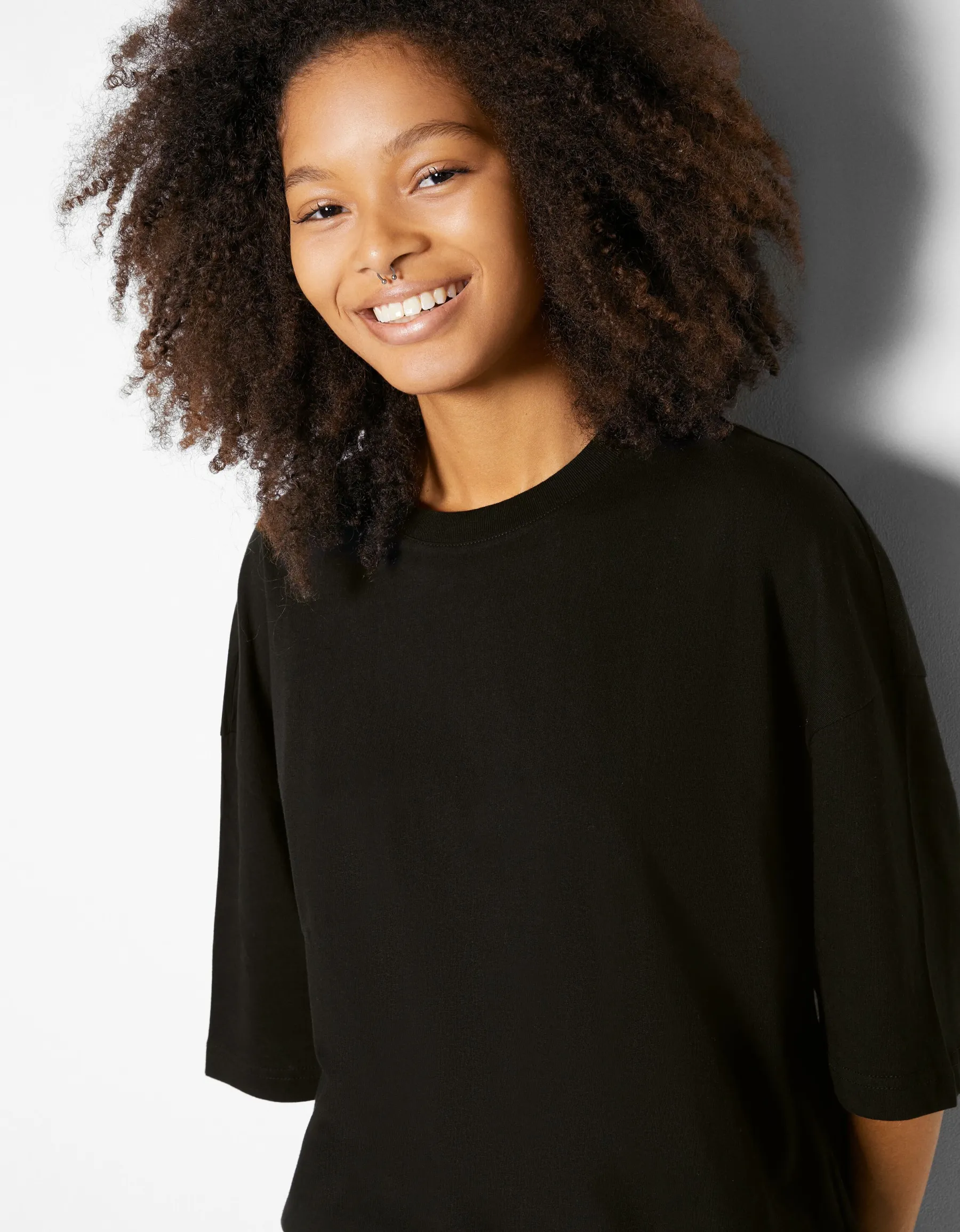 BERSHKA T-shirt oversize à manches courtes Noir New