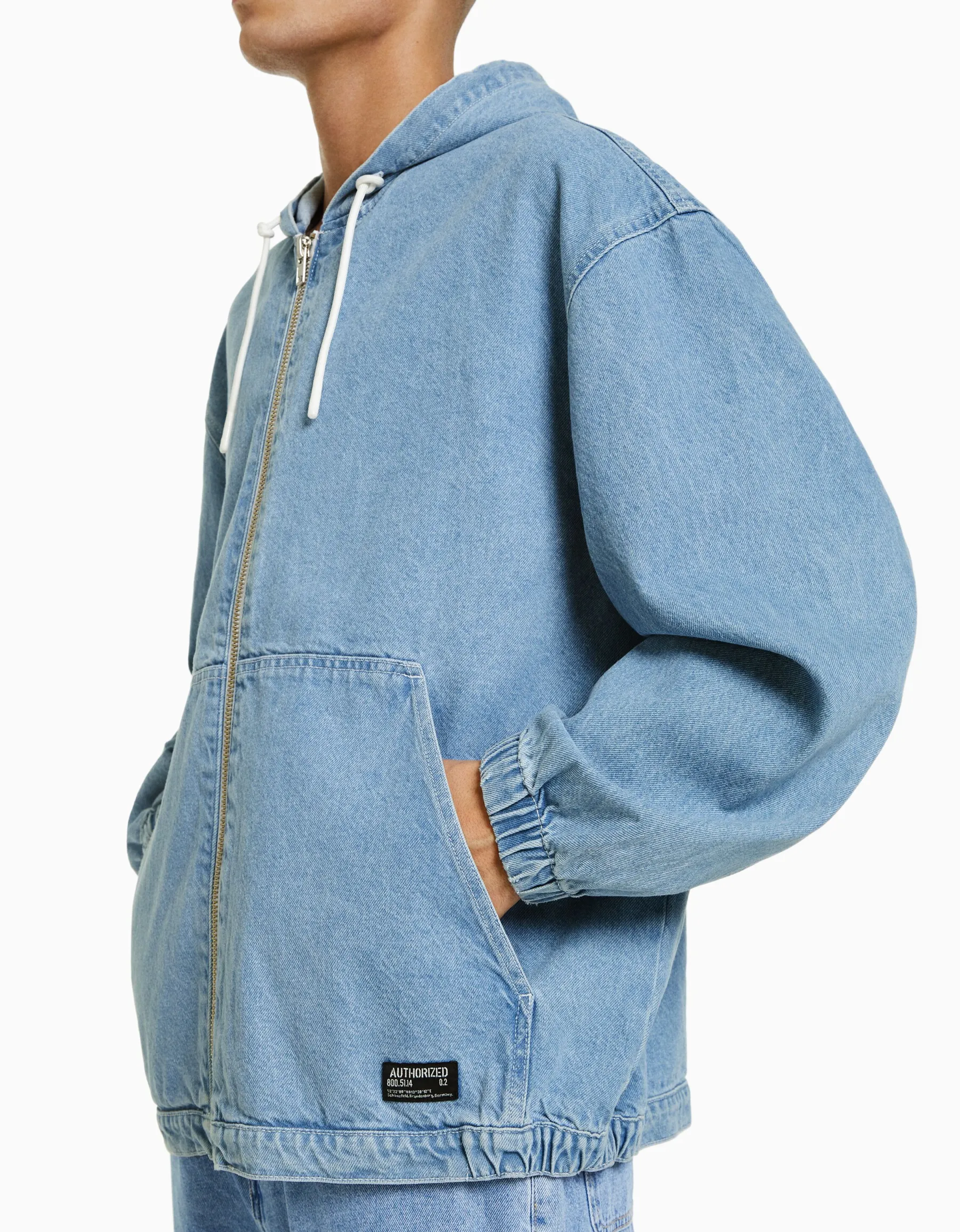 BERSHKA Veste en jean capuche Bleu clair Online