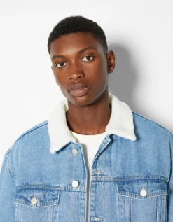 BERSHKA Veste en jean doublure polaire Bleu Hot