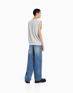 BERSHKA Wide balloon leg carpenter jeans with detailing Bleu lavé Store